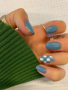 Light Blue Checkered Nails, Checkered Nails Blue, Short Nails Ideas Blue, Blue Checkered Nails, Checkered Nail Designs, Checkered Nails, Plaid Nails, Simple Gel Nails, Summery Nails