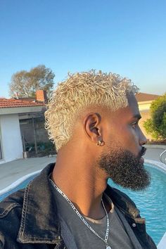 Frizzy Hair Styles Men, Platinum Blonde Hair Black Man, Black Men Hair Color Ideas, Afro Colored Hair, Ash Blonde Hair Men, Black Men Hair Styles, Hair Color Ideas Black, Black Men Braids, Blonde Hair Men