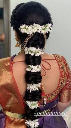 Hair Styles Traditional Saree, Jada Hairstyles Indian, Mallepulu Jada, Sreemantham Hair Styles, Braid Hairstyle Indian Wedding, Indian Hairstyles For Seemantham, Poola Jadalu For Wedding, Indian Style Hairstyles, Poola Jadalu Bridal Hairstyles