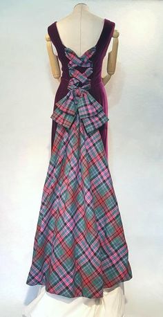 Velvet Ball Gown, Tartan Wedding, Scottish Dress, Tartan Clothing, Dressing Tips, Tartan Dress, The 50s