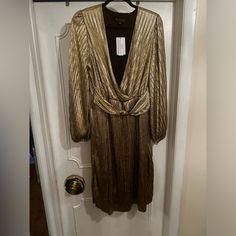 Beautiful Dress Excellent Quality Gold Midi-length Holiday Dress, Gold Long-sleeved Dress For Work, Gold Midi Dress For Formal Fall Events, Gold Long Sleeve Dress For Work, Gold V-neck Dress For Work, Long Sleeve Gold Dress For Work, Gold Dress For Fall Date Night, Gold Dresses For Date Night In Fall, Gold Midi Dress For Fall