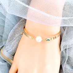 "Single Pearl Bracelet, Rose Gold Bracelet, Wedding Bracelet, Bridesmaid gift, Pearl Necklace, Mother Gift Daughter Gift, Mothers day Jewelry The Bracelet length is 6\"+2.5' extender. - rose gold plated, gold plated, white gold luster chain. The pearl is SWAROVSKI drop pearl (8mm) The necklace is 16+2.5\". The earrings are 1\". All items come wrapped individually in a ribboned gift box. ♥ ♥ ♥ ♥ ♥ ♥ ♥ ♥ ♥ ♥ ♥ ♥ ♥ ♥ ♥ ♥ Enter my boutique here: http://www.LaLaCrystal.etsy.com ♥ ♥ ♥ ♥ ♥ ♥ ♥ ♥ ♥ ♥ ♥ Birthstone Jewelry Mothers, Gold Bracelet Wedding, Mothers Day Jewelry, Bracelet Rose Gold, Single Pearl, Bridesmaid Gifts Jewelry, Bracelet Wedding, Detailed Jewelry, Diamond Bar