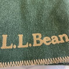 a towel with the word l l bean on it