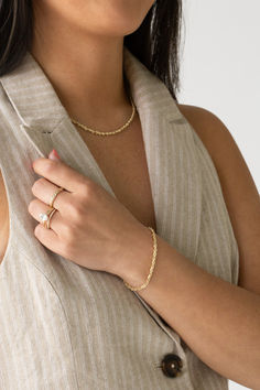 Elegant Rope Chain Link Jewelry, Classic Everyday Rope Chain Jewelry, Minimalist Rope Chain Bracelets, Minimalist Rope Chain Link Jewelry, Minimalist Rope Chain Bracelet For Everyday, Minimalist Rope Chain Bracelets For Everyday, Classic Gold Bracelet With Rope Chain, Classic Gold Rope Chain Bracelet, Everyday Twisted Yellow Gold Jewelry