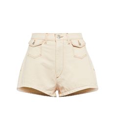 For a leggy, summer look, opt for these 70s Pocket off-white denim shorts from Re/Done. Cut to a high-rise silhouette, the style has two front flap pockets and a clean, finished hem. | RE/DONE 70s Pocket high-rise denim shorts 70s Shorts, White Denim Shorts, High Rise Denim Shorts, High Rise Shorts, High Rise Denim, Summer Look, Vintage Shorts, White Outfits, White Denim