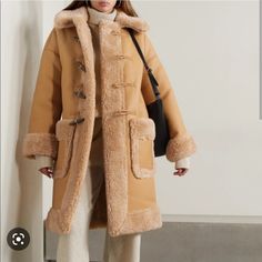 A.L.C Oversized Coat. Worn Less Than 5 Times. Oversized Small. Like A New Condition. Faux Shearling Coat, Luxury Women Fashion, Oversized Coat, Fashion Styling, Shearling Coat, Coat Design, Shearling Jacket, Wearing Clothes, Luxury Brands