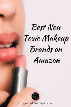 The best non toxic makeup brands on Amazon. You'll love these amazing natural beauty products you can get with a click of a finger! #makeup #amazon #natural #nontoxic #beauty #green #blogger Makeup Forever Primer, Clean Beauty Makeup, Best Makeup Brands, Make Up Tutorials