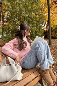 Autumn Fits, Uggs Outfit, Fall Photoshoot, Fall Fits, Winter Fits, Trendy Fall, Cute Fall Outfits, Chic Outfit, Autumn Cozy