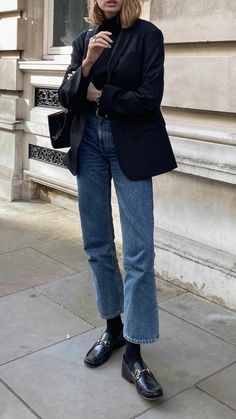 Christmas Outfit Ideas, Loafers Outfit, Skandinavian Fashion, Chique Outfits, Fall Jeans, Paris Outfits, Looks Street Style, Mode Inspo, Blazer Outfits