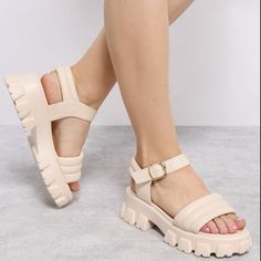 Color: Beige, Shoe size: 42 Beige Shoe, Buckles Fashion, Ladies Sandals, Buckled Flats, Platform Wedge Heels, Stylish Sandals, Women's Casual, Primavera Estate, Ankle Strap Sandals