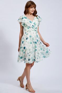 Silhouette: A-Line; Dress length: Above the Knee; Neckline: V-Neck; Back style: Back zipper; Padding: True; Waist: Natural; Sleeve length: Short sleeves; Model: MJW06H21; Fitted V-neck Chiffon Dress, Fitted V-neck Chiffon Dress For Spring, Green Chiffon Dress For Garden Party, Spring Fitted Chiffon Dress With Surplice Neckline, Fitted Chiffon Dress With Surplice Neckline For Spring, Fitted V-neck Chiffon Dress For Summer, Summer Chiffon V-neck Dress With Surplice Neckline, Green V-neck Chiffon Dress For Summer, Elegant Floral Print V-neck Chiffon Dress