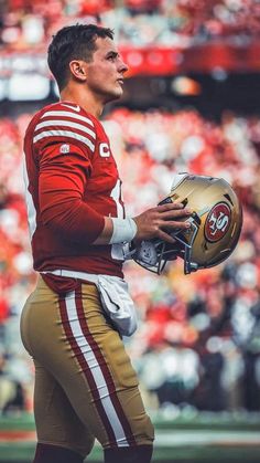 NFL football wallpaper background of San Francisco 49ers star quarterback Brock Purdy Football America, American Football Uniforms, 49ers Quarterback, Brock Purdy, Nfl Football Pictures