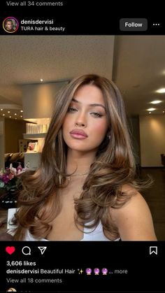 Natural Blonde Hair Brown Eyes, Amber Eyes Hair Color, Light Brunette Hair Balayage, Tan Skin Hair Color Ideas Highlights, Aries Hair Color, Medium Contrast Hair, Light Brown Hair Brown Skin, Sable Hair Color, Natural Highlights Brown Hair