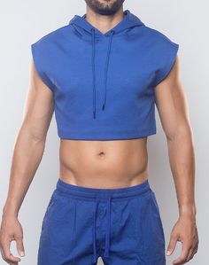 Dare to rock urban style with a touch of athletic grace in the Supawear Cropped Hoodie. Crafted for ultimate comfort, it features a plush, breathable cotton/poly blend that feels like a second skin. Its sleek fit guarantees a sharp look, while the hood brings an edgy edge. Perfect for the gym or a night out, this cropped hoodie is a must-have. Fit: 3/4 Cropped Hoodie Great For: All day and night comfort and confidence Campaign model is 176cm/76kg wearing a size M The product model is 189cm/87kg wearing a size M Features: Three-quarter cropped fit to show off your body and stand out from the crowd Soft and breathable cotton blend so you feel fresh throughout the day Spacious hoodie with adjustable drawstring so you control the vibe Material: 51% Cotton / 49% Polyester 3/4 CROPPED FIT SOFT A Urban Style, British Indian, Cropped Hoodie, Second Skin, Brunei, Urban Fashion, Three Quarter, The Gym, Night Out