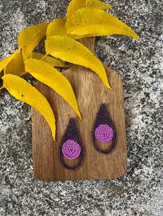 Shiny violet earrings, beadwork earrings, short fringe beaded earrings, Stylish earrings, Seed bead earrings,Boho earrings ♥𝑀𝑎𝑑𝑒 𝑢𝑠𝑖𝑛𝑔 𝑓𝑟𝑒𝑒ℎ𝑎𝑛𝑑 𝑏𝑒𝑎𝑑𝑖𝑛𝑔 𝑤𝑜𝑣𝑒𝑛 𝑡𝑒𝑐ℎ𝑛𝑖𝑞𝑢𝑒𝑠 𝑤𝑖𝑡ℎ 𝑠𝑡𝑟𝑜𝑛𝑔 𝑠𝑦𝑛𝑡ℎ𝑒𝑡𝑖𝑐 𝑡ℎ𝑟𝑒𝑎𝑑. ♥𝑇ℎ𝑒 𝑠𝑖𝑧𝑒 𝑜𝑓 𝑡ℎ𝑒 𝑠𝑒𝑒𝑑 𝑏𝑒𝑎𝑑𝑠 𝑢𝑠𝑒𝑑 𝑖𝑠 2 𝑚𝑖𝑙𝑙𝑖𝑚𝑒𝑡𝑒𝑟𝑠 𝑎𝑛𝑑 𝑏𝑒𝑎𝑑𝑠 𝑎𝑟𝑒 ℎ𝑖𝑔ℎ 𝑞𝑢𝑎𝑙𝑖𝑓𝑖𝑒𝑑. ♥𝐴𝑙𝑙 𝑡ℎ𝑒 ℎ𝑜𝑜𝑘𝑠 𝑢𝑠𝑒𝑑 𝑖𝑛 𝑜𝑢𝑟 𝑗𝑒𝑤𝑒𝑙𝑟𝑦 𝑎𝑟𝑒 24 𝑘 𝑔𝑜𝑙𝑑 𝑝𝑙𝑎𝑡𝑒𝑑 𝑎𝑛𝑑 ℎ? Bohemian Purple Earrings With Tiny Beads, Purple Beaded Fringe Earrings For Festivals, Purple Earrings With Beaded Fringe, Purple Bohemian Beaded Dangling Earrings, Purple Teardrop Beaded Earrings With Dangling Beads, Fringe Beaded Earrings, Violet Earrings, Beadwork Earrings, Stylish Earrings