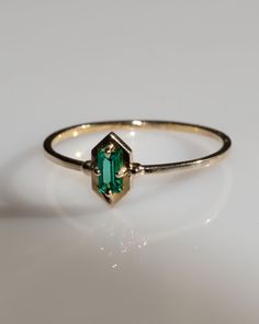 Lucky Elixir 14K Yellow Gold Ring in Green Emerald                      – Sermez.com Smaragd Ring, Lucky Green, Pretty Rings, Fantasy Jewelry, Emerald Jewelry, Green Emerald, Stunning Jewellery, Yellow Gold Ring, Jewelry Inspo