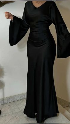 Modest Graduation Dress, Dress Soiree, Elegant Silk Dresses, Soiree Dress, Dinner Dress Classy