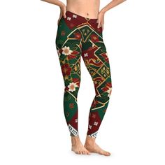 Japanische Kimono inspirierte Leggings mit dehnbar und bequemer Passform. Diese knöchellangen Leggings haben einen All-Over-Print und einen dünnen, elastischen Bund für einen lässigen Look. Hergestellt aus 88% Polyester und 12% Elastan sind diese Leggings stark, dehnbar und weich. Perfekt für den Alltag oder um Ihrem Outfit eine einzigartige Note zu verleihen. Produktmerkmale - Japanisches Kimono inspiriertes Design - Allover bedruckt - Dünner elastischer Bund - Material 88% Polyester, 12% Elast Workout Tights, Ankle Length Leggings, Legging Outfits, Womens Leggings, Floral Leggings, Asian Inspired, Japanese Kimono, Outfits With Leggings, Ankle Length