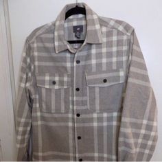 We Have Other Clothing, Shoes, Home Decor & Gifts. New H & M Men Flannel Shirt Winter Color: Gray / Cream Size: Medium Great For Winter Gray Button-up Flannel Shirt For Fall, Gray Casual Shirt For Fall, Casual Gray Shirt For Fall, Casual Gray Fall Shirt, Gray Cotton Shirt For Winter, Winter Gray Cotton Shirt, Gray Collared Shirt For Fall, Gray Button-up Shirt For Winter, Gray Cotton Button-up Flannel Shirt