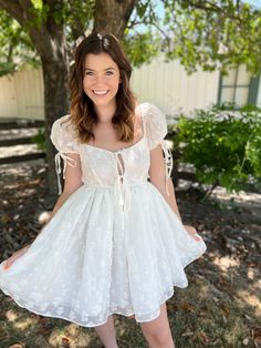 Short puff sleeve floral textured print babydoll mini dress. Perfect for any bridal event! White Babydoll Dress, White Babydoll, Short Puff Sleeve, Bridal Event, Dresses Summer, Love And Respect, Mini Dresses