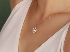 Oval Pearl Necklace PRODUCT INFORMATION DETAİLS *Metal Type: Solid 8K/14K/18K (White/Yellow/Rose) Gold *Center Gemstone: White (Pearl quality freshwater pearls with very high luster and smooth surface.) *Pearl Size : 7mm *Necklace Weight : 3 Gram *Side Stones :  1.10 mm *Chain Length Standard : 45 cm  ❥ Unless the Diamond option is purchased, your order will be sent with a zirconia stone.       GIFT  ❥ Your product will be sent in a nice high quality jewelry box. If you have a gift note at the t Rose Gold Oval Link Necklaces As Gift, Rose Gold Oval Link Necklace Gift, Rose Gold Oval Link Necklace, Luxury Oval Cabochon Necklace, Luxury Oval Necklace With Elegant Design, Exquisite Yellow Gold Pendant Pearl Necklace, Elegant Oval Link Jewelry For Gifts, Pearl White Gemstone Jewelry, Yellow Gold High Luster Pearl Necklace For Wedding