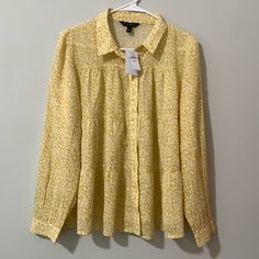 New With Tag, Comfortable And Pretty Floral Printed Blouse Shirt, Size L Petite. Accepting Offer. Cheap Printed Button-up Blouse, Blouse Shirt, Floral Printed, Printed Blouse, Yellow White, Banana Republic, Button Downs, Down Shirt, Colorful Shirts