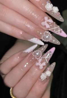 Coquette Nail Ideas, Kawaii Nails Acrylic, Dolly Nails, Pink Coquette Nails, Coquette Nail, Coquette Nails, Junk Nails, Gold Acrylic Nails