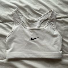 Racer Back Bra With Tags In Size Medium, No Padding Racer Back Bra, Nike Bra, Fav Products, Sports Bra Pattern, Workout Bra, Printed Sports Bra, Gray Sports Bra, 16 Birthday, Clothing Pieces