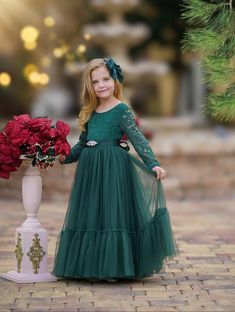 Hunter Green Long Sleeve Lace & Tulle Flower Girl Dress, Kids Dress for Boho Wedding, Girls Fancy Christmas Dress, Childrens Birthday Dress - Etsy Elegant Christmas Tutu Dress In Tulle, Elegant Christmas Tulle Tutu Dress, Christmas Flower Girl Dresses, Elegant Tulle Ball Gown For Christmas, Elegant Christmas Tulle Ball Gown, Green Princess Holiday Dress, Princess Style Green Holiday Dress, Green Princess Style Holiday Dress, Elegant Green Holiday Dress For Wedding