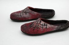 Felted slippers for women or men, they can be unisex home shoes. Colors of slippers: charcoal grey, burgundy, light pink, wheat, white. Non-slip sole is covered with natural latex. Now slippers are also available in rubber soles. Please follow the link if interested https://www.etsy.com/listing/100254500/rubber-soles-for-felted-slippers Felt is a perfect material for footwear. It is extremely wear-proof and warm. When you put our handmade slippers on, you won't want to take the slippers off. The Coral Colors, Felt Boots, Grey Slippers, Handmade Slippers, Felted Slippers, Paper Printable, Slippers For Women, Women Slippers, Home Shoes