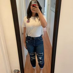 Never Worn In Public. Super Comfy And Stretchy. It’s The Curvy Edition So Lots Of Room For Thigh Space And Still Fits Great Around The Waist For Hour Glass Look. Never Rlly Worn Because I Already Bought A Lot Of Dark Wash Ripped Jeans And Didn’t Really Need A Use For Another But It Was An Impulse Buy. Hour Glass, Jeans American Eagle, Jean Jeggings, American Eagle Outfitters Jeans, Ripped Jeans, Jeggings, American Eagle Outfitters, American Eagle, Women Jeans