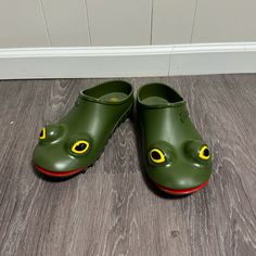 Wellipets X Jw Anderson Frog Loafers Rare!!! Waterproof Rubber! Wide Fit Style! Brand New Never Worn!!! Too Big On Me :((( Mens 7.5 Eu41 Fits Like Women’s 10 Green Waterproof Synthetic Clogs, Waterproof Green Synthetic Clogs, Fun Green Non-slip Clogs, Fun Green Slip-on Clogs, Green Slip-resistant Slip-on Clogs, Slip-resistant Green Slip-on Clogs, Green Slip-on Slip-resistant Clogs, Green Round Toe Clogs With Fun Style, Fun Green Round Toe Clogs