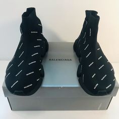 Balenciaga Speed 2.0 Lt Logo Sock Sneaker Men An Ultraflexible, Articulated Sole Enhances Comfort And Agility In This Cult Sneaker Fitted With A Socklike Logo Upper Knit From Recycled Fibers. Pull-On Style Textile Upper And Lining/Synthetic Sole Made In Italy Men's Designer Shoes Whole Sizes Only; For 1/2 Sizes, Order Next Size Up. 13us / 46eu Black/ White Designer Black Boots For Streetwear, Designer Black Low-top Boots, Designer Winter Sneakers For Streetwear, Lt Logo, Balenciaga Track Black, Balenciaga Race Runner, Balenciaga Shoes Sneakers, Balenciaga Runners, Balenciaga Arena