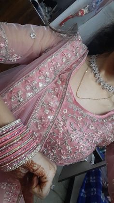 hi Creative Snaps For Snapchat, Afghani Dress, Girly Swag, Afghan Jewelry, Desi Fashion Casual, Desi Girl, Beautiful Dresses For Women, Classy Photography