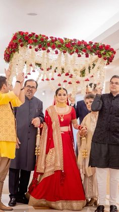 Nikkah Chaadar, Dulhan Entry Chadar, Flower Chadar For Bride Entry, Bridal Entry Ideas Indian, Bride Entry Indian Wedding, Flower Chadar, Bridal Entry Chadar, Ready To Wear Lehenga, Red Bridal Lehenga