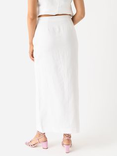 DESCRIPTION:A maxi-length column skirt made from lightweight linen with a front split hem.FEATURES:High WaistedButton DetailsFront Split HemMaxi Silhouette100% LinenClassic FitModel is wearing size Small skirt.Model's Measurements: Height: 5'9" | Bust: 34B | Waist: 26" | Hips: 37" | Dress Size: 2-4 (US) Small Skirt, Column Skirt, Split Hem, Split, Size 2, Product Description, Size Small, Skirt, How To Wear