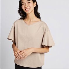 Bnwt- Uniqlo Women’s Round Neck Flare Tee-Size Xs The One I ‘M Selling Is Brown Color & Round Neck. Bw1 Casual Solid Color Tops By Uniqlo, Uniqlo Cotton Casual Tops, Uniqlo Relaxed Fit Crew Neck Top, Uniqlo Cotton Tops For Summer, Uniqlo Cotton Summer Tops, Uniqlo Casual Short Sleeve Tops, Uniqlo Summer Cotton Tops, Summer Uniqlo Cotton Tops, Uniqlo Relaxed Fit Short Sleeve Tops