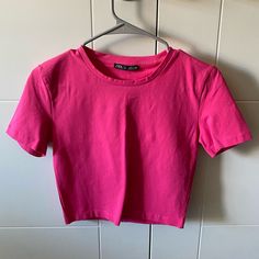 Zara Hot Pink Crop Top. Size Small. Never Worn. Very Crop! Cheap Pink Crop Top For Club, Hot Pink Crop Top, Hot Pink Tops, Fun Clothes, Zara Top, Pink Crop Top, Girl Running, Zara Tops, Hot Pink