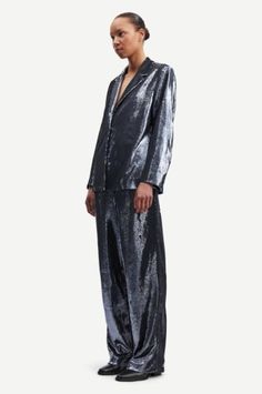 The Raven Blazer by Samsoe Samsoe is a stunning statement blazer adorned with blue micro-sequins. Pair with the matching Agneta trousers or over a slip dress. Sequin Pant, Funky Dresses, Heel Accessories, Sequin Pants, Sequin Blazer, Black Lace Bralette, Sequin Jacket, Sequin Mini Skirts, The Raven