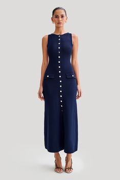 Sawyer Sleeveless Buttoned Maxi Dress - Navy Long Button Down Dress Outfits, Navy Outfits For Women, Navy Blue Outfit, Smart Casual Dress, Pocket Maxi Dress, Navy Midi Dress, Maxi Dress Navy, Contemporary Outfits, Winter Jackets Women