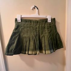 Urban Outfitters Skirt. Never Worn. High Waist Cotton Mini Skirt With Lining, Cotton Skirted Shorts With Lined Skirt, Green Fitted Tennis Skirt With Pockets, Cotton Mini Skirt With Lining, Fitted Green Tennis Skirt With Pockets, Cotton Skirted Skort With Lined Skirt, Short Green Skirt With Pockets, Green Fitted Skirted Shorts, Fitted Cotton Casual Tennis Skirt