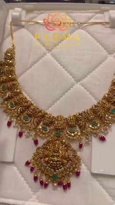 Necklace In 40 Grams Gold, New Model Necklace Designs, Jewellery Design Necklaces, 40grams Gold Necklace Designs, Gold Jewellery Necklace Design, 30 Gms Gold Necklace Set, Gold Necklace Set Simple Indian, 16 Grams Gold Necklace Designs, Gold Design Jewellery Necklaces