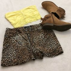 Forever 21 Cheetah Print Shorts - With Tags - New - Size 25 Trendy High-waisted Leopard Print Shorts, Trendy Leopard Print Shorts For Spring, Trendy Leopard Print Shorts, Trendy Leopard Print Short Bottoms, Casual Leopard Print Bottoms For Day Out, Trendy Short Length Leopard Print Bottoms, Forever 21 Brown Bottoms For Fall, Print Shorts, Cheetah Print