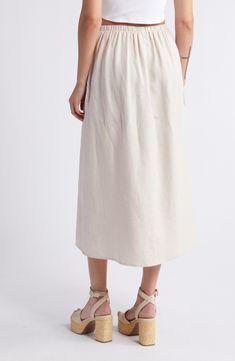 Fashioned with an easy elastic waist and handy pockets, this lightweight skirt made from airy linen is a warm-weather essential. 33" length Elastic waist Side-seam pockets 100% linen Machine wash, tumble dry Imported Relaxed Linen Maxi Skirt For Vacation, Linen Long Skirt For Vacation, Long Linen Skirt For Vacation, Vacation Long Linen Skirt, Vacation Wide-leg Linen Maxi Skirt, Relaxed Linen Skirt For Beach, Linen Maxi Skirt For Summer Beach, Casual Linen Maxi Skirt For Beach, Linen Flowy Skirt For Vacation