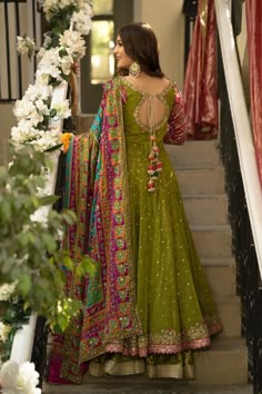 Buy Pishwas Frock Lehenga Lime Green Pakistani Bridal Dress in premium silk net fabric. This embellished Pishwas Dress is available Online. Custom Sizes. Fancy Sharara Suit, Mehendi Anarkali Dress, Mehndi Saree Look, Anarkali Dress For Mehndi, Mehndi Designs Outfit, Heeramandi Dress Collection, Lehnga Designs For Mehndi, Pakistani Mehendi Look, Green Salwar Suit For Women