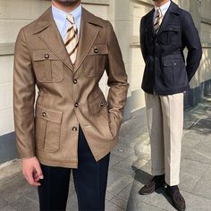 Safari Jacket Outfit Man, Safari Suite For Men, Vintage Coats Men, British Mens Fashion Casual, Hunting Jacket Men, Casual Brown Suit With Welt Pockets, Casual Brown Suit With Pockets, Casual Long Sleeve Suits With Buttons, Beige Outerwear With Suit Collar And Pockets