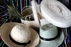 Sombreros y cestos de Benita Acosta Rodríguez. Hats, Palmas