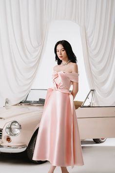 Debut Gowns, Filipiniana Dress, Vogue Photoshoot, Korean Fashion Dress, Taffeta Dress, Classy Casual Outfits, Gowns Of Elegance, Dress Materials, Stylish Dresses