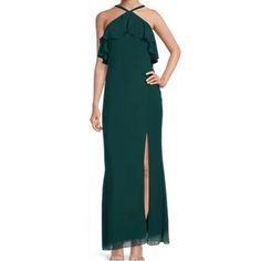 New With Tags Size 2 Emerald Green Color Spring Green Formal Gown, Green Formal Gown For Spring, Spring Formal Green Gown, Elegant Green Lined Dress, Lined Maxi Dress For Bridesmaids, Green Lined Evening Maxi Dress, Green Lined Maxi Dress For Evening, Wedding Guest Winter, Forest Emerald Green