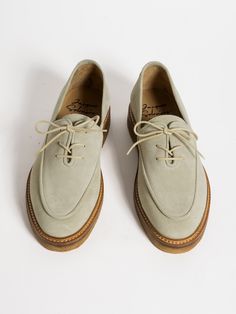 Jacques Solovière Paris | OLIVIER LATTE SUEDE Summer Shoes Men, Italian Leather Shoes, Soft Shoes, Red Sole, Men Fashion Casual Outfits, Derby Shoes, Mens Fashion Shoes, Classic Man, Casual Wardrobe